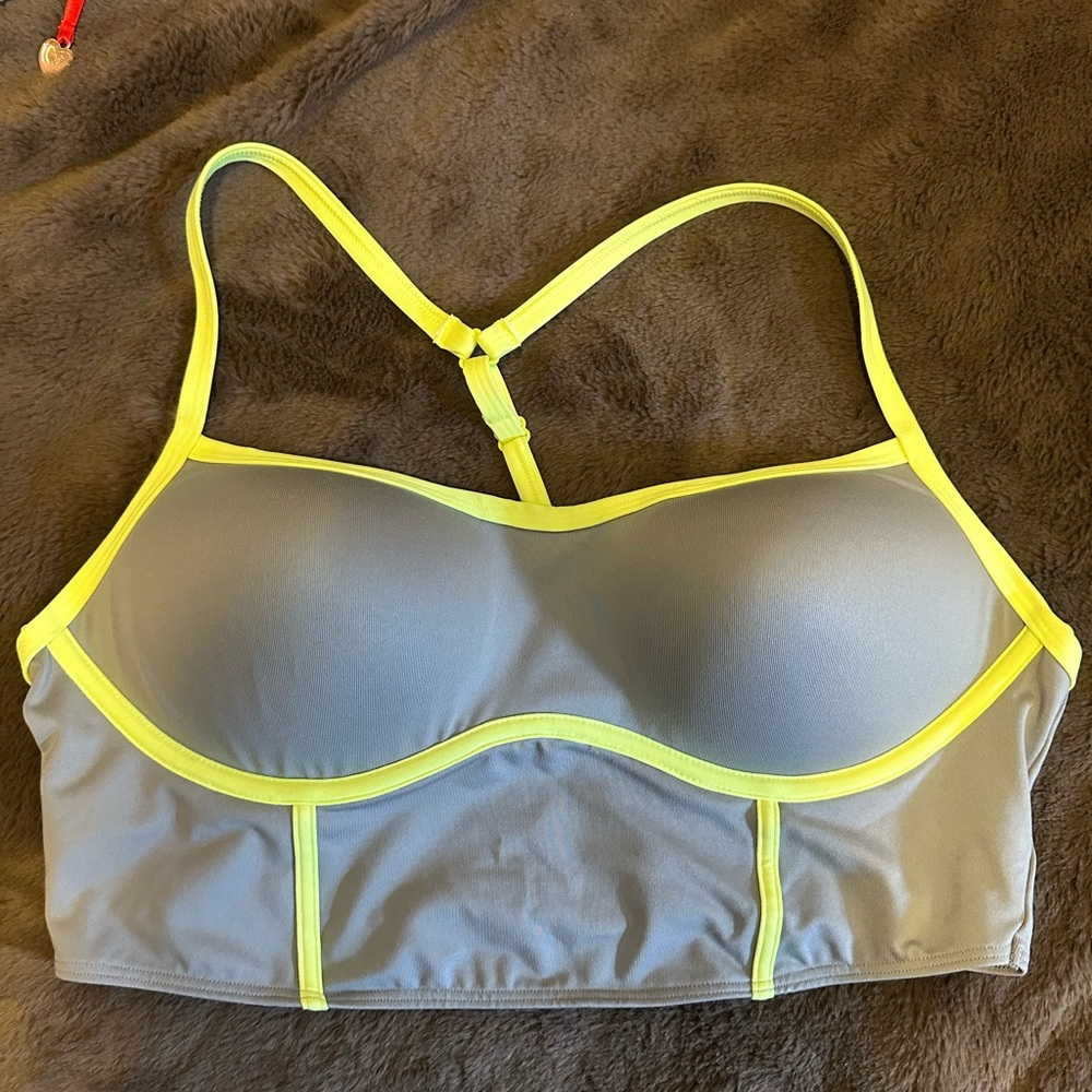 Victorias Secret PINK sports bra
